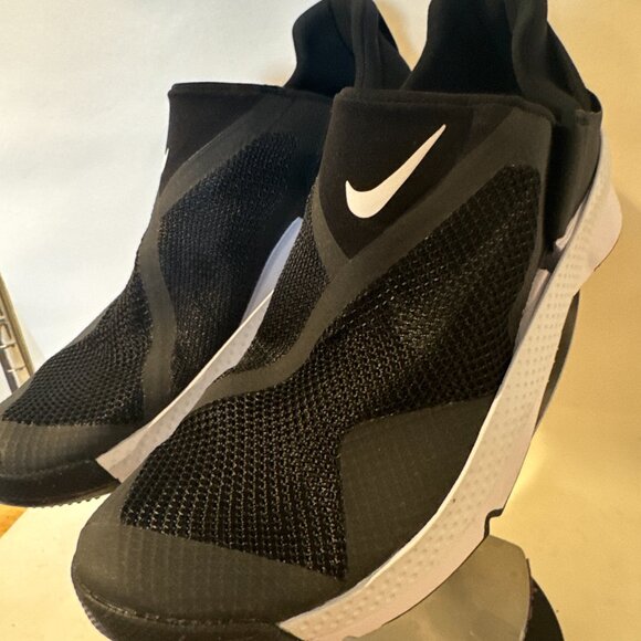 Nike Go FlyEase Dr5540 002 men’s sneakers brand new - Picture 1 of 8